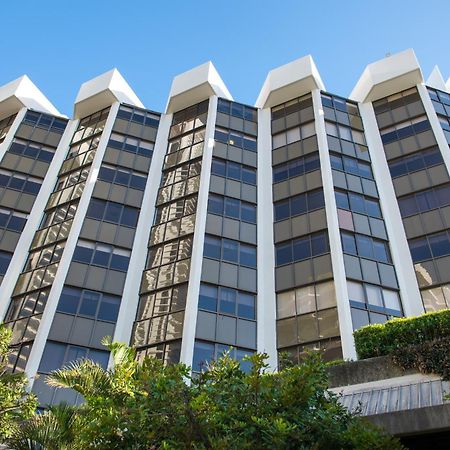 Tiki Hotel Apartments Surfers Paradise Gold Coast Esterno foto