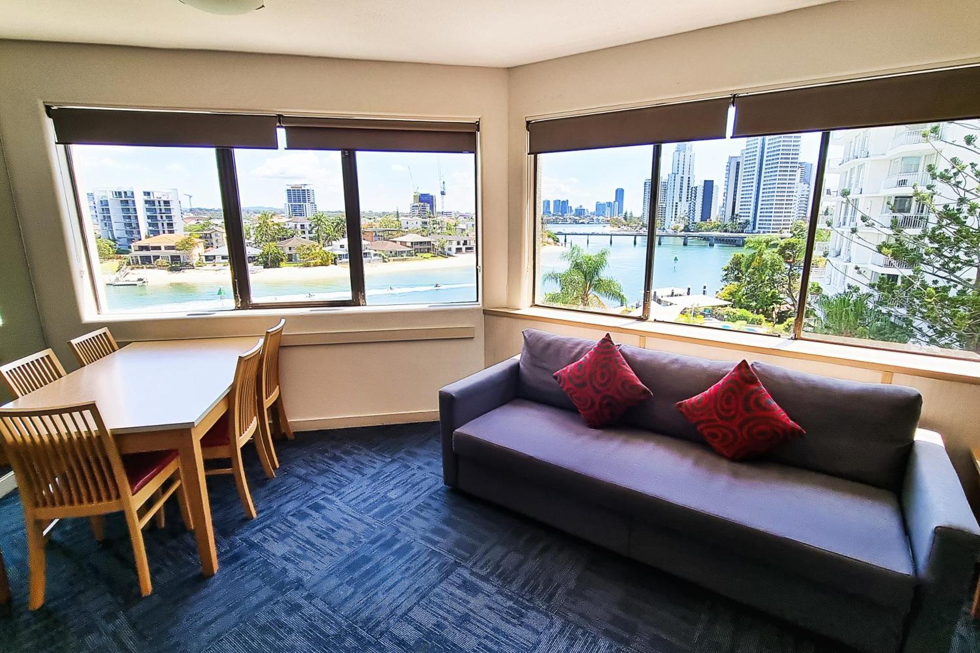 Tiki Hotel Apartments Surfers Paradise Gold Coast Esterno foto