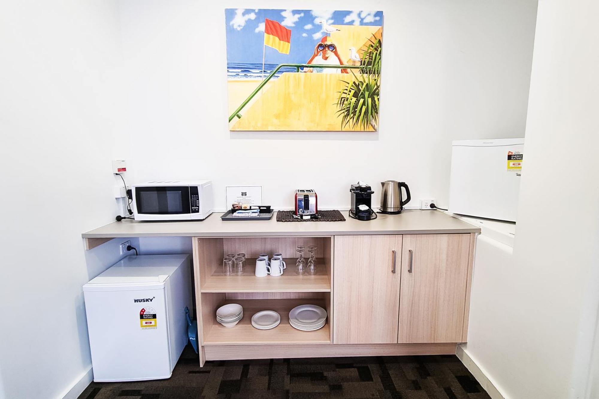 Tiki Hotel Apartments Surfers Paradise Gold Coast Esterno foto