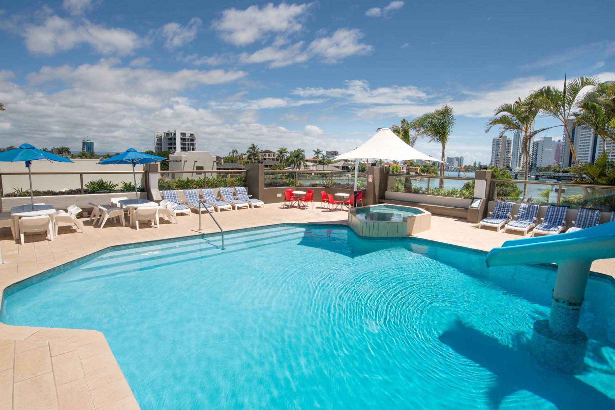 Tiki Hotel Apartments Surfers Paradise Gold Coast Esterno foto