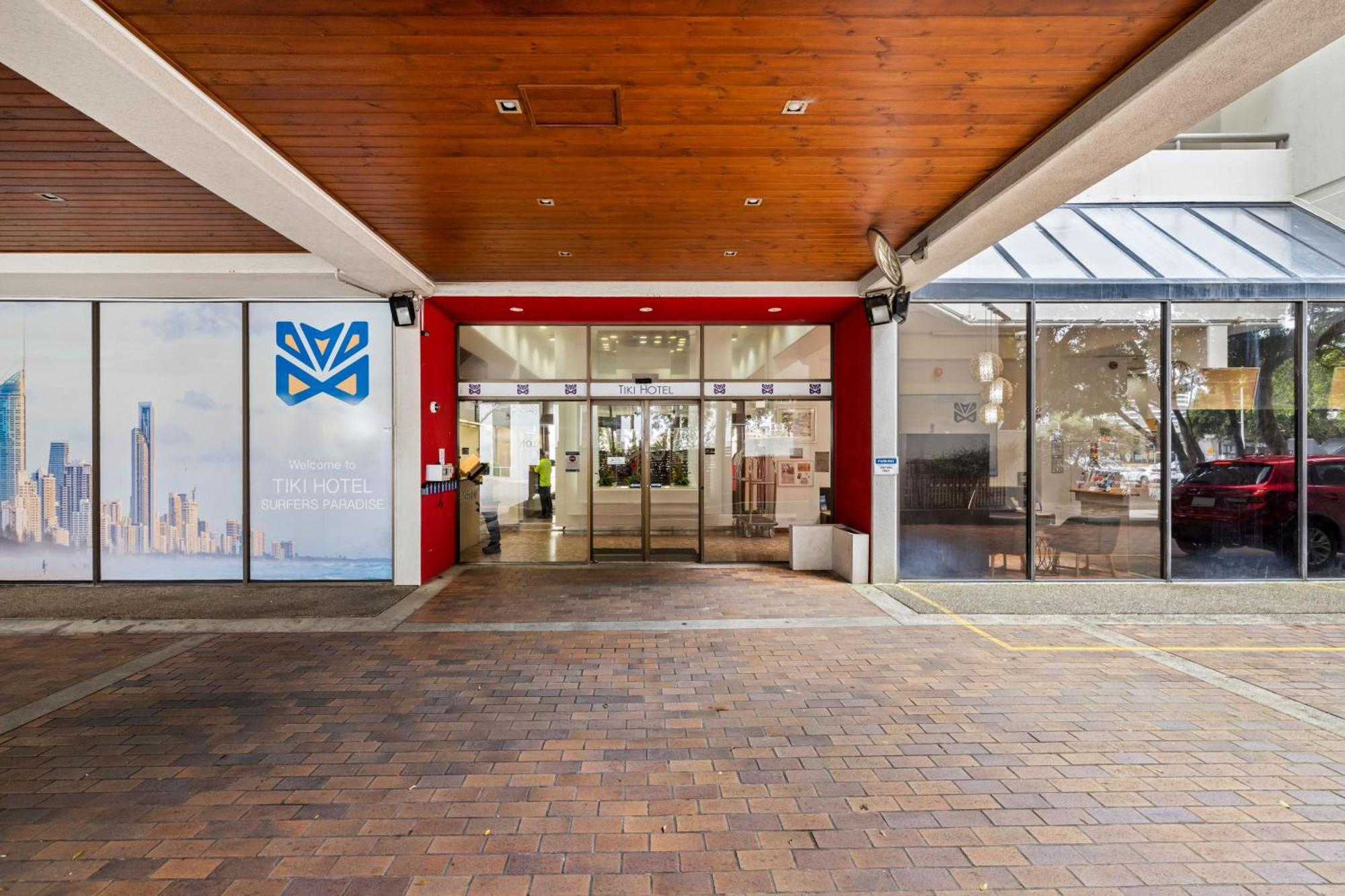 Tiki Hotel Apartments Surfers Paradise Gold Coast Esterno foto